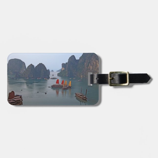 Segelboote in Ha Long Bay - Vietnam, Asien Gepäckanhänger (Vorderseite horizontal)