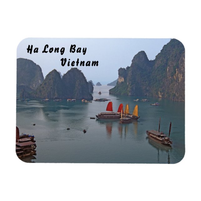 Segelboote in Ha Long Bay - Vietnam, Asien Magnet (Horizontal)