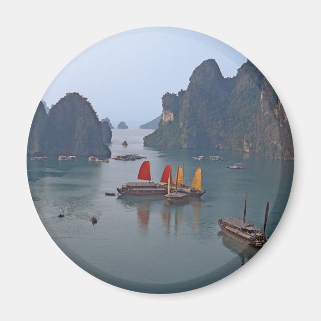 Segelboote in Ha Long Bay - Vietnam, Asien Magnet (Vorne)