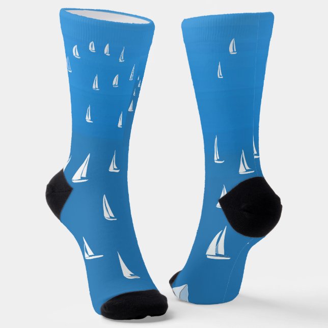 Segelboote in tiefblauem Meer - Regatta Sailboote Socken (Gewinkelt)