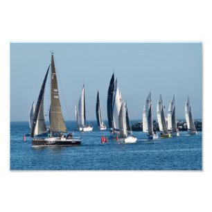 Segelboote kommen in den Kanal. Marina Del Rey, CA Fotodruck
