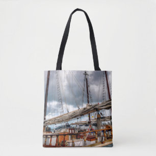 Segelboote werden im Key West-Hafen angekoppelt Tasche