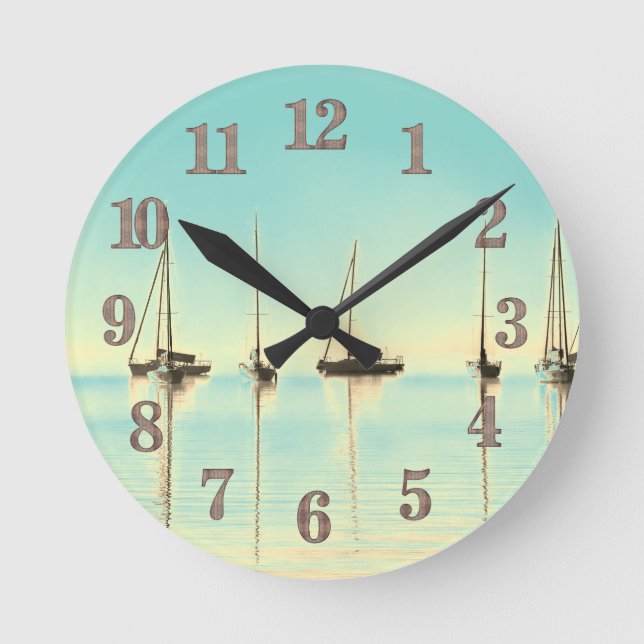 Segeln auf der Sonntagsmauer Runde Wanduhr (Vorderseite)
