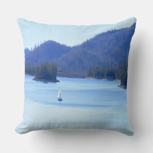 Segeln Sie in die Berge... Kissen
