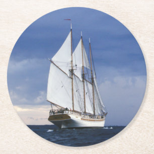 Segelschiff auf der Ostsee Runder Pappuntersetzer