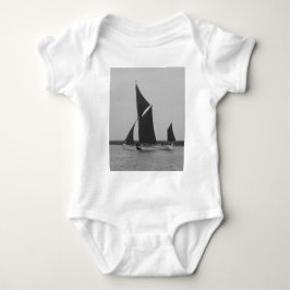 Segelschiff-Erinnerung Baby Strampler