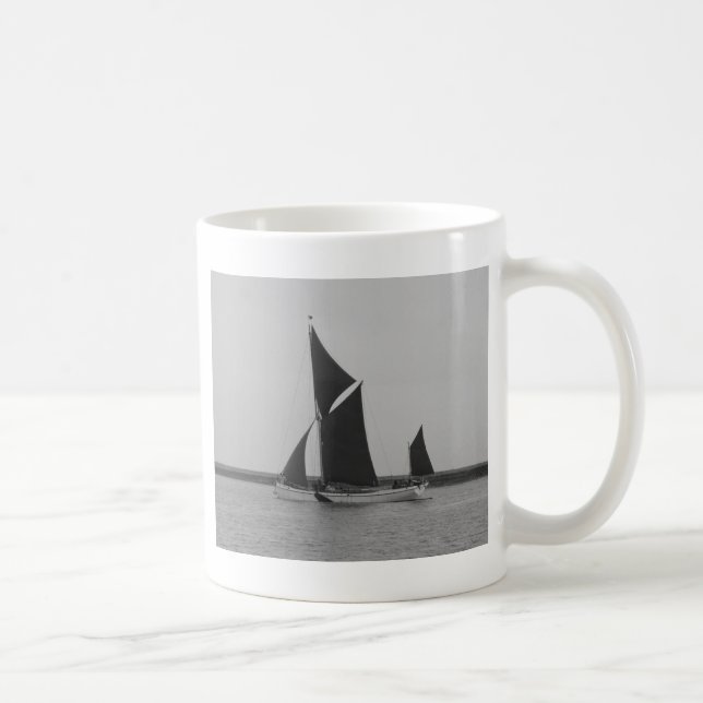 Segelschiff-Erinnerung Kaffeetasse (Rechts)