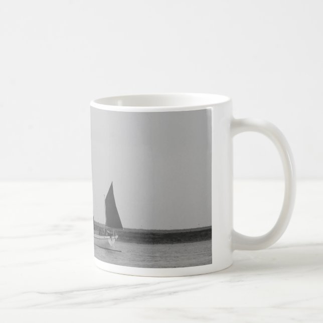Segelschiff-Erinnerung Kaffeetasse (Rechts)