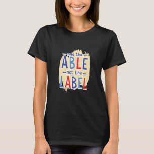 Sehen Sie, ob die Aufschrift nicht Autismus ist. T-Shirt