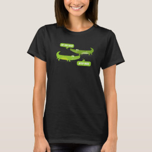 Sehen Sie sich später Alligator nach, während Krok T-Shirt