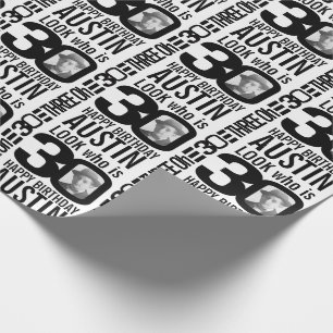Sehen Sie, wer 30 Foto ist maßgeschneidert Mono 3 Geschenkpapier