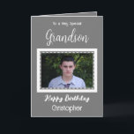 Sehr besonderer Grandson-Foto-Geburtstag Karte<br><div class="desc">Für einen ganz besonderen Enkel. Herzlichen Glückwunsch zum Geburtstag. Fügen Sie einen Namen und ein Foto hinzu. Grau und weiß.</div>