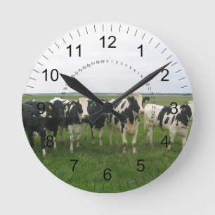 Sehr schöne Kühe! mit Zahlen Runde Wanduhr