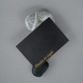 Sehr schwierige lustige Alaska in Nachtschwarz