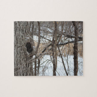 Sehr schwieriges Baumwaldwinter-Szenenpuzzlespiel