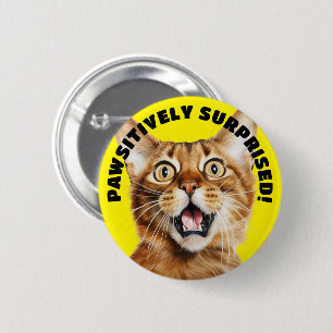 SEHR ÜBERRASCHT! Funny Crazy Cat Yellow Button