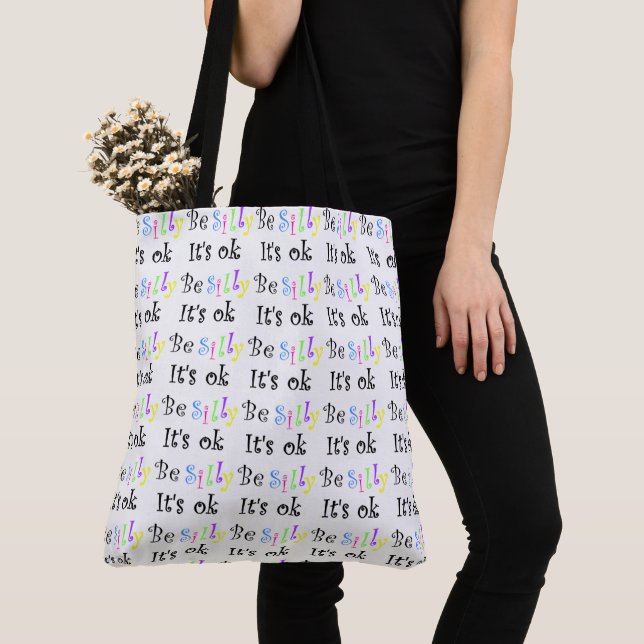 Sei Albern, es ist überall in der Druckerei. Tasche (Von Nahem)