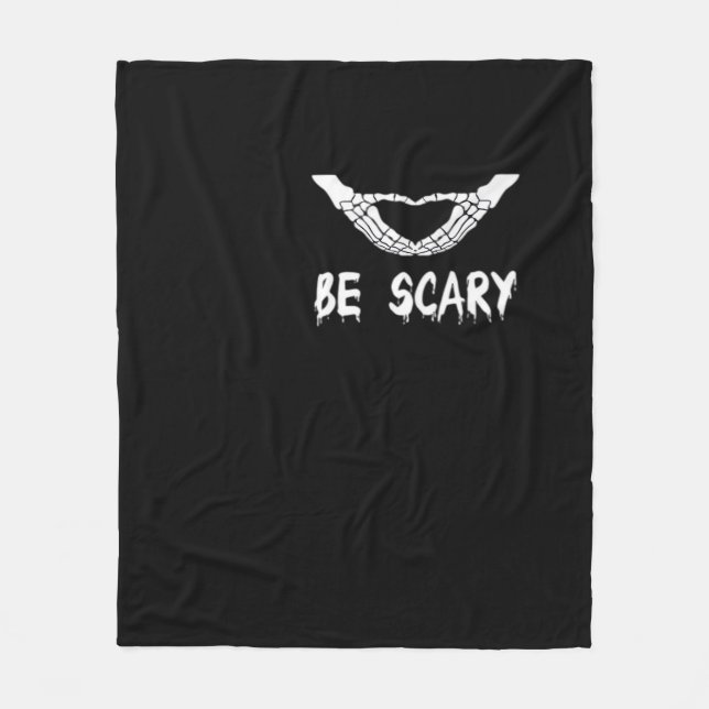 Sei ein gruseliger Halloween-Skelett-Über-Herz Fleecedecke (Vorderseite)