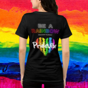 Sei ein Regenbogen Entdecke dich selbst PrideVibe Tri-Blend Shirt