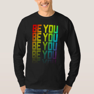 Sei es Lgbtq+ Rainbow Gay Pride Text Fade Graphic T-Shirt