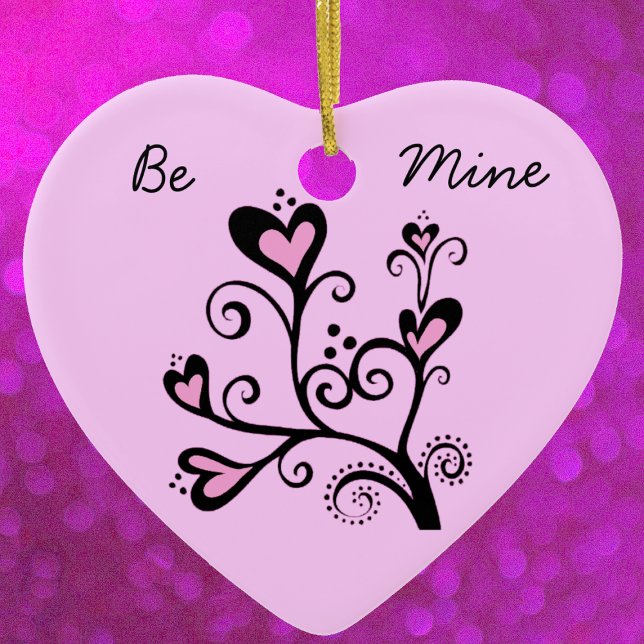 Sei mein Valentiner Rosa Herzbaum Keramikornament (Black branch with pink heart shaped flowers and swirls on Be mine pink heart shaped ornament.)
