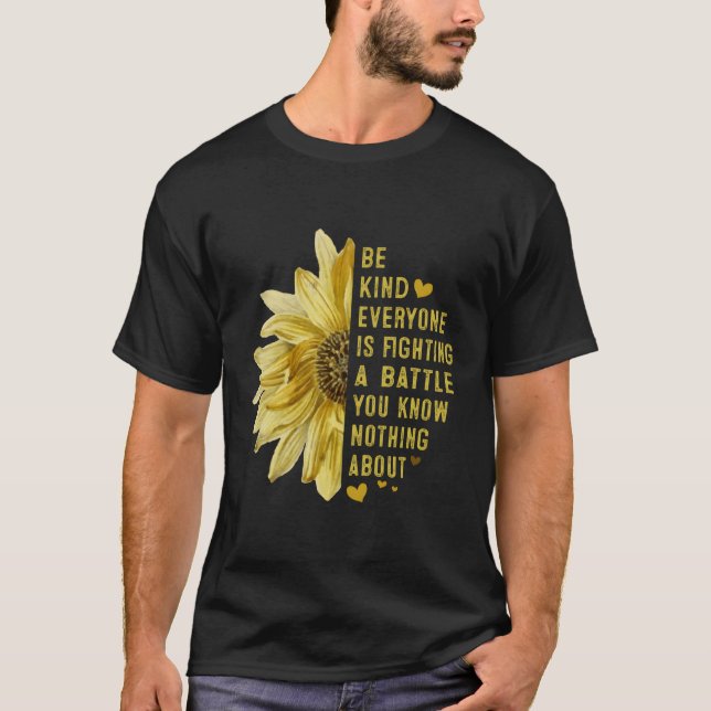 Sei nett, jeder kämpft gegen einen Kampf T-Shirt (Vorderseite)