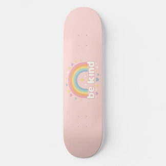 Sei nett – Regenbogen Pastell Positivität Skateboard