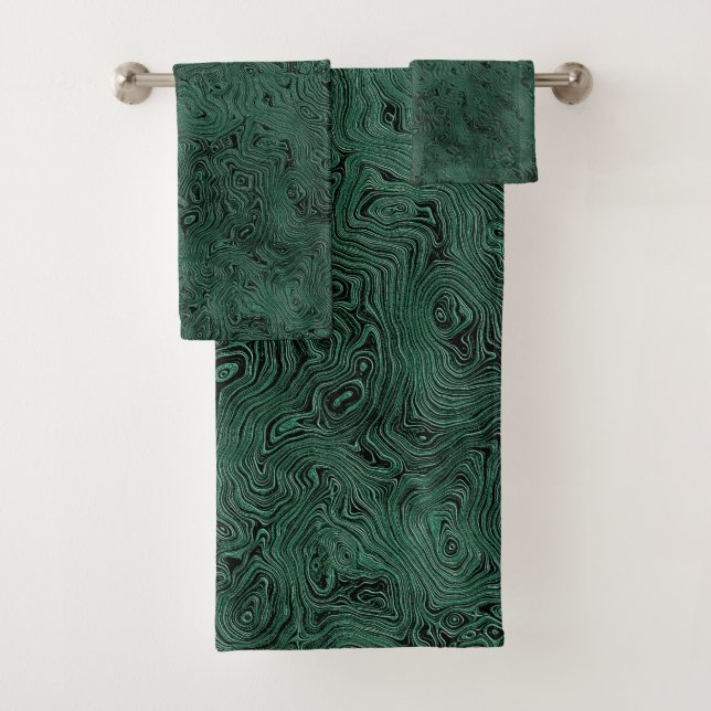 Seidenmoire Kleines Muster in Forest Green Badhandtuch Set (Insitu)