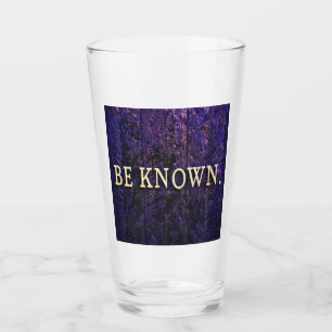 Seien Sie bekannt. Motivierend Lila Blau mit Inspi Glas