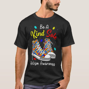 Seien Sie ein freundlicher, einsamer Autismus Bewu T-Shirt