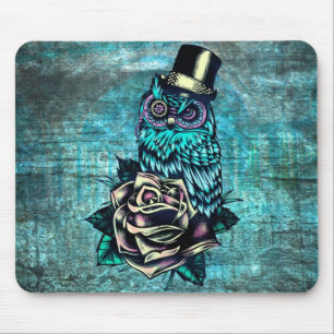 Seien Sie kluge Tätowierungsarteule auf digitaler Mousepad