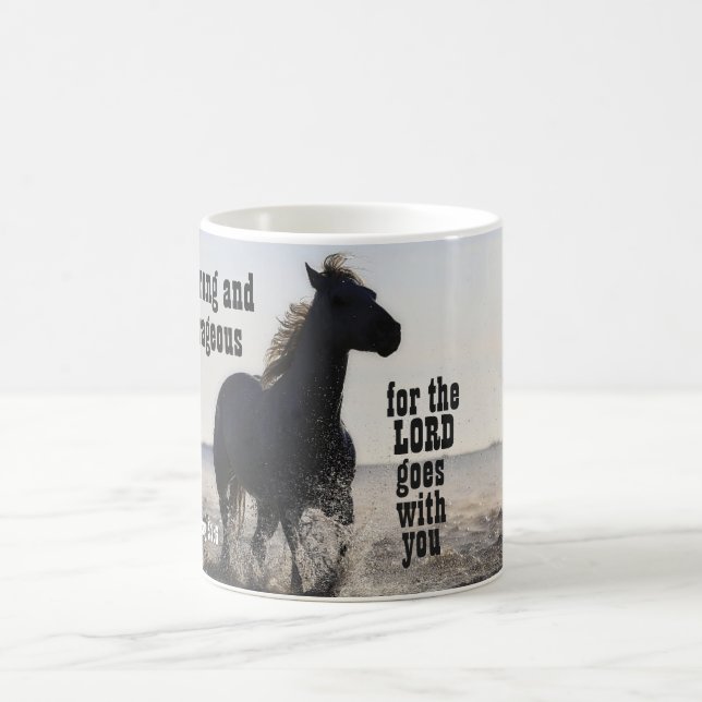 Seien Sie stark und mutig Bibelverse Deut 31 Pferd Kaffeetasse (Mittel)