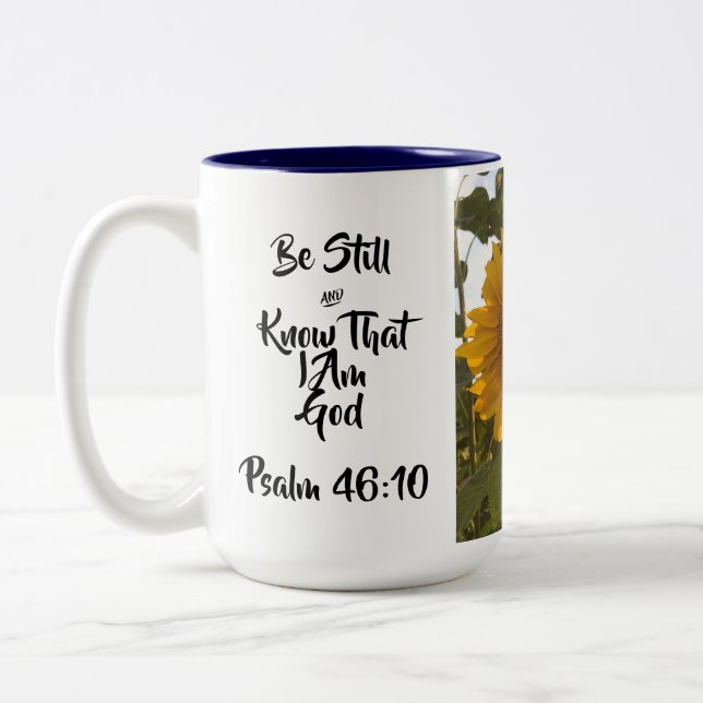 Seien Sie still und wissen Sie, dass ich die Tasse (Links)