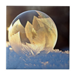 Seifenblase auf Schnee Fliese