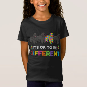 Sein Ok, ein anderes Neufundland Autismus Hund zu T-Shirt