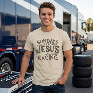 Sein "Sonntage sind für Jesus und Rennen" T-Shirt