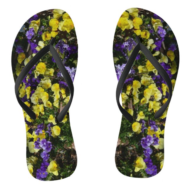 Seite der Lila und gelben Stiefmütterchen Flip Flops (Fußbett)