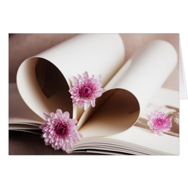 Seiten eines Buches in Form eines Herzens (Vorderseite (Horizontal))