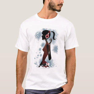 Seitenansicht der hörenden Musik der Frau T-Shirt