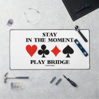Séjournez Dans Le Moment Play Bridge Quatre Costum