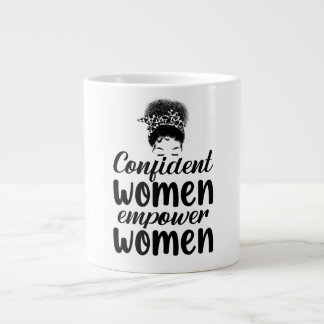 Selbstbewusste Frauen befähigen Frauen Zitat Femin Jumbo-Tasse