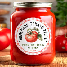 Selbstgemachte Tomatenpaste mit kariertem Muster
