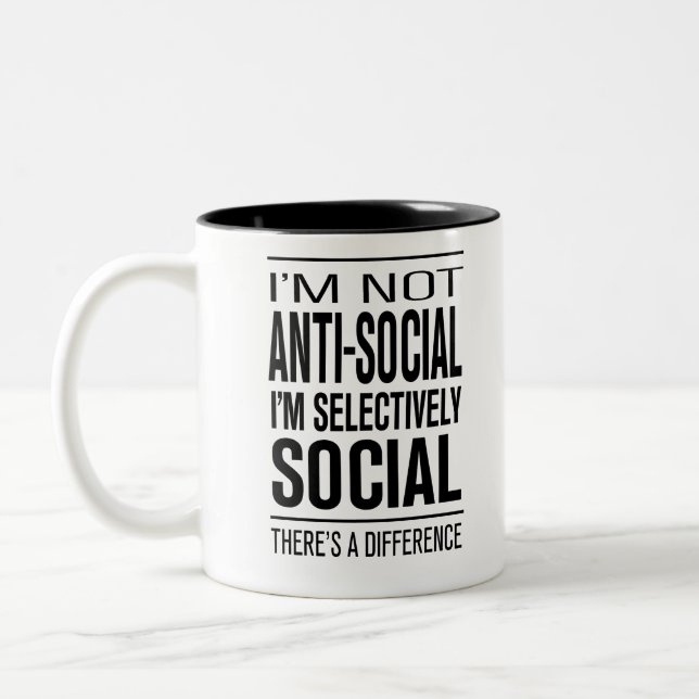 SelectivelySocial Zweifarbige Tasse (Links)