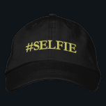 Selfie Hut<br><div class="desc">Ein #selfie hat. Ideal,  um Selbststube zu nehmen. Wie viele Selektionen kannst du mit diesem Hut auf deinem Kopf bekommen?</div>