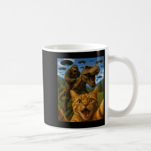 Selfie mit Bigfoot Riding T-rex Kaffeetasse (Rechts)