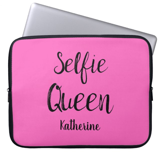 Selfie Queen Name Personalisiert Fuchsia Hot Pink Laptopschutzhülle (Vorderseite)