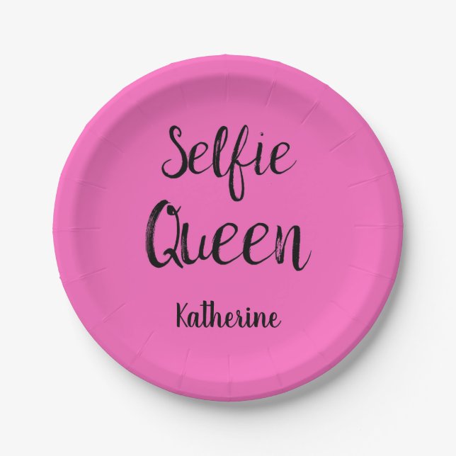 Selfie Queen Name Personalisiert Fuchsia Hot Pink Pappteller (Vorderseite)