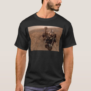 Selfie von Mars Curiosity - rote Marslandschaft T-Shirt