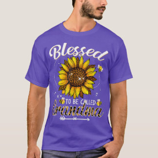 Selig, als Oma Funny Leopard Sunflow bezeichnet zu T-Shirt