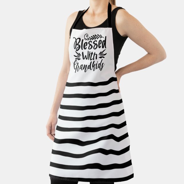 Selig auf Großkinder Schürze (InSitu)